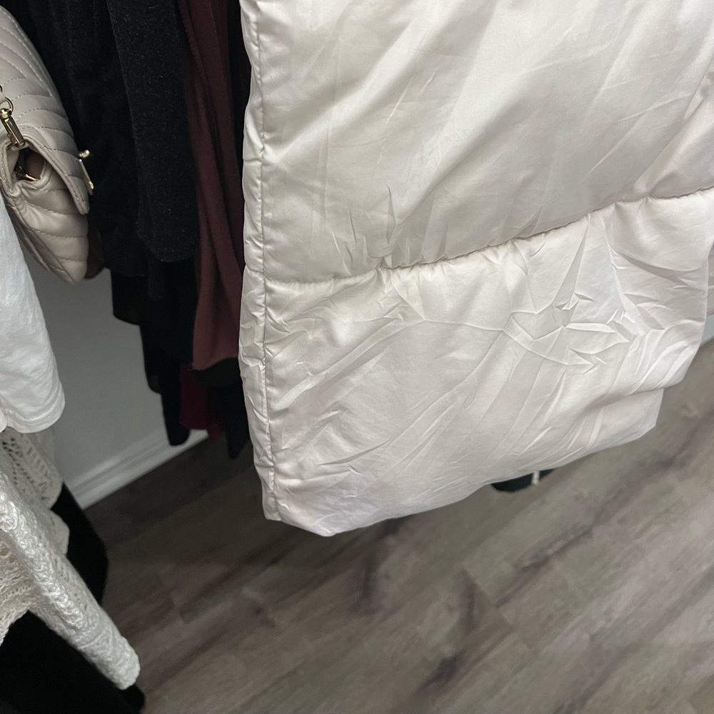 Miss Selfridge light pink long hooded puffer vest - Picture 2 of 6